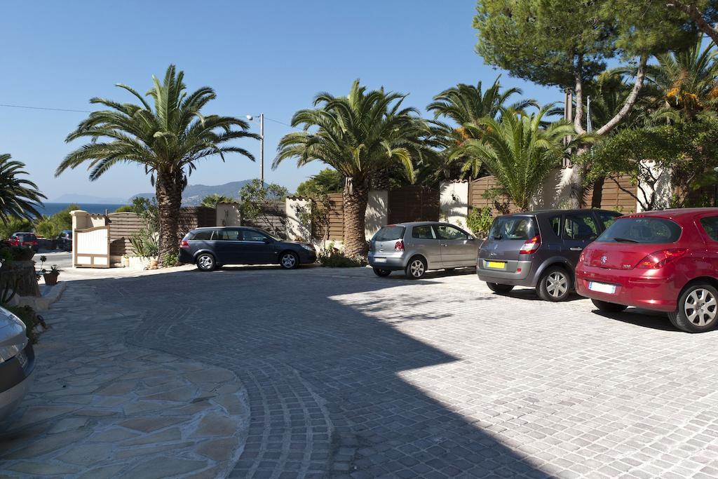 Hotel Almanarre Plage - Hotel Eco-Responsable Face A La Mer Hyeres Exterior photo